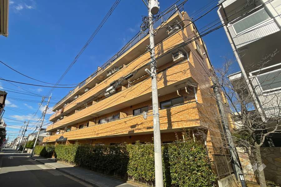 ダイアパレス北綾瀬2の外観（南東側から）