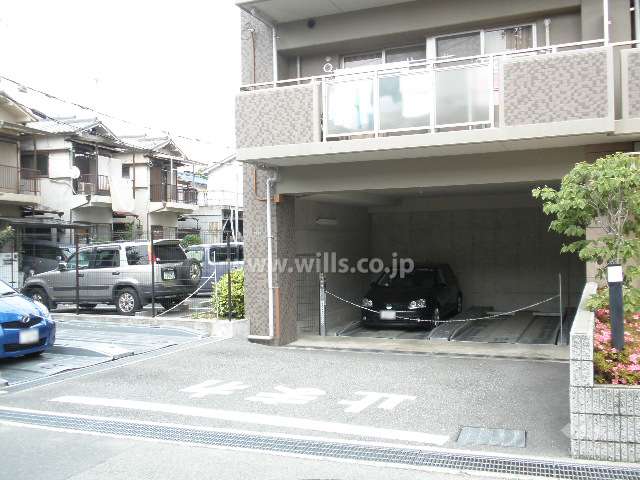 敷地内駐車場（機械式）