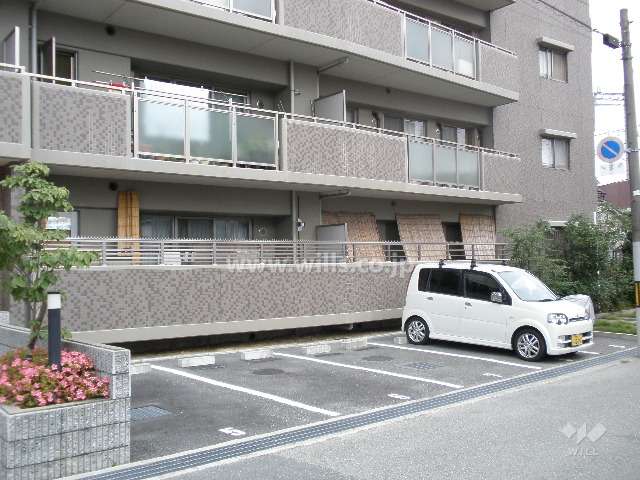 敷地内駐車場（平面式）