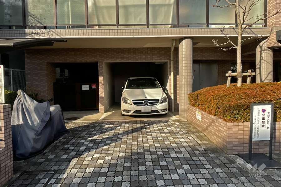 敷地内駐車場（屋内平面式）