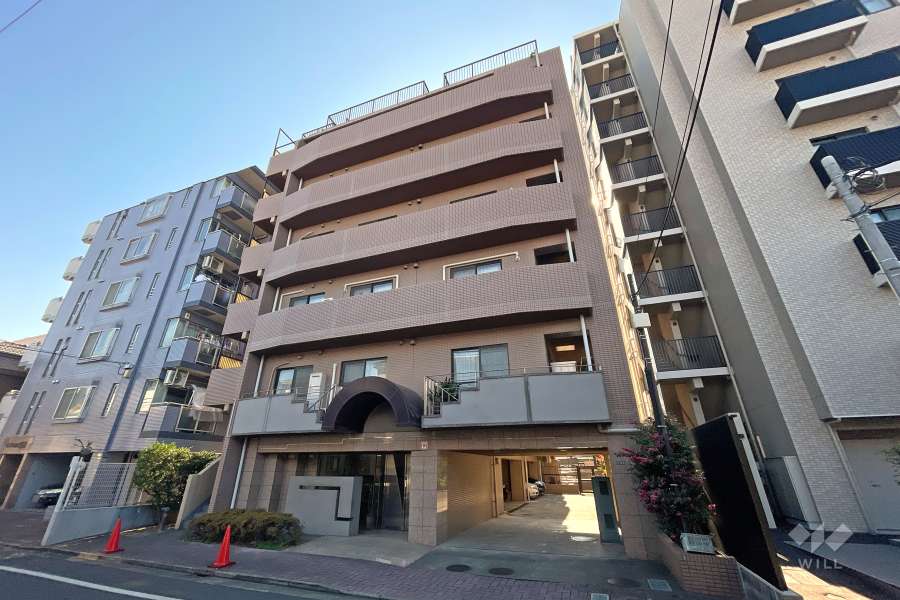 クレアトール綾瀬の外観（北西側から）