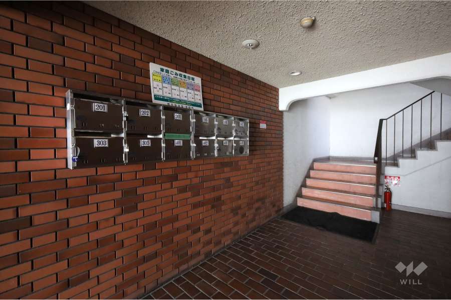 エントランスホール（共用ポスト）