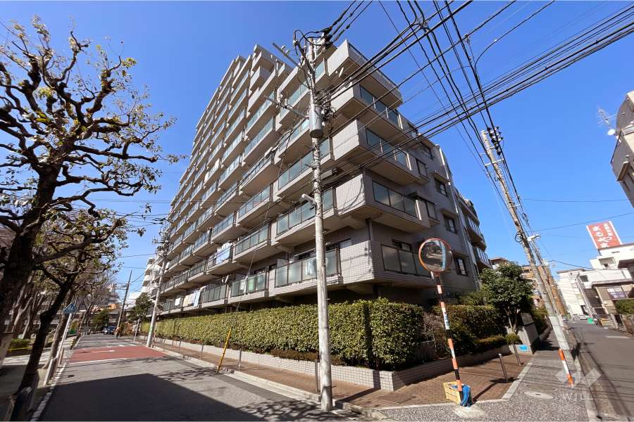 エンゼルハイム竹の塚駅前の外観（南東側から）