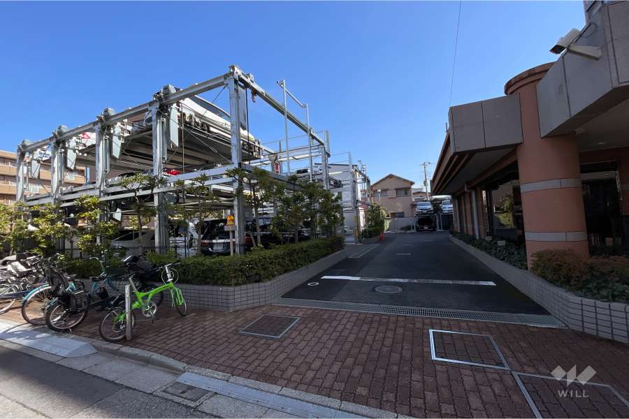 駐車場の出入り口・敷地内駐車場（屋外機械式）