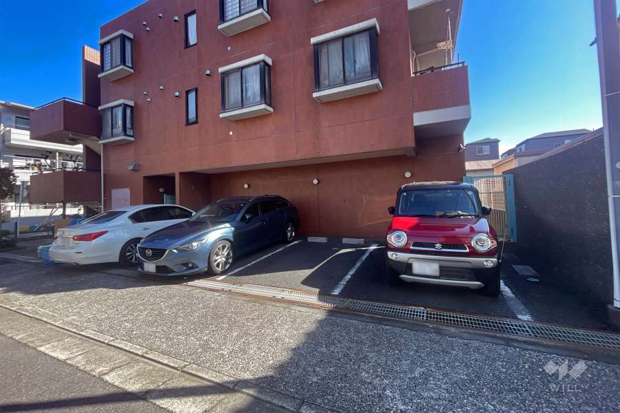 敷地内駐車場（屋外平面式）