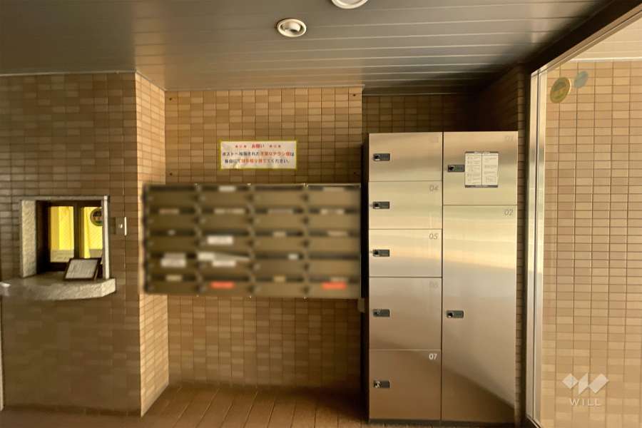 宅配ボックスと共用ポスト　