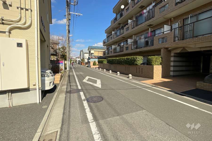 敷地西側の前面道路　　