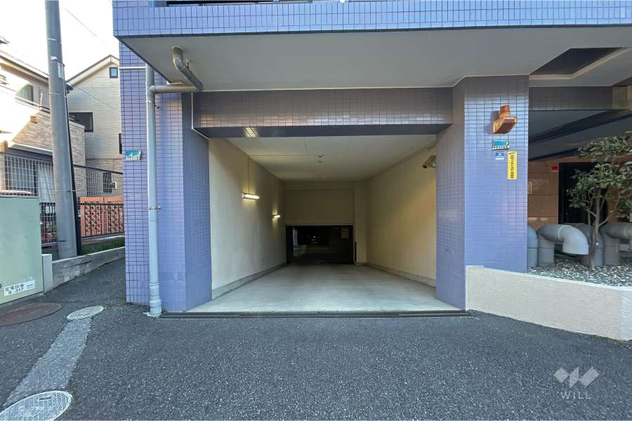 駐車場の出入り口