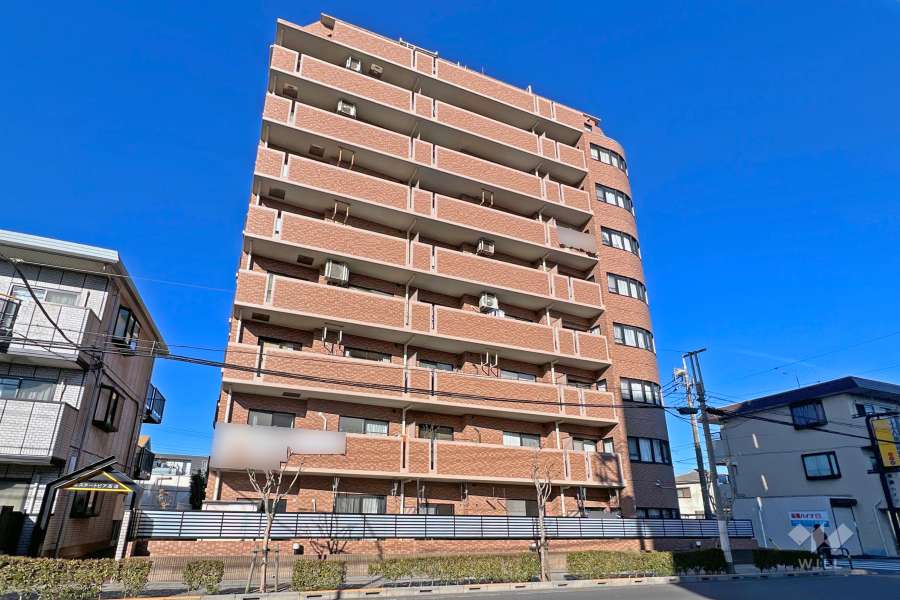 ライオンズガーデン西新井大師弐番館の外観（南西側から）