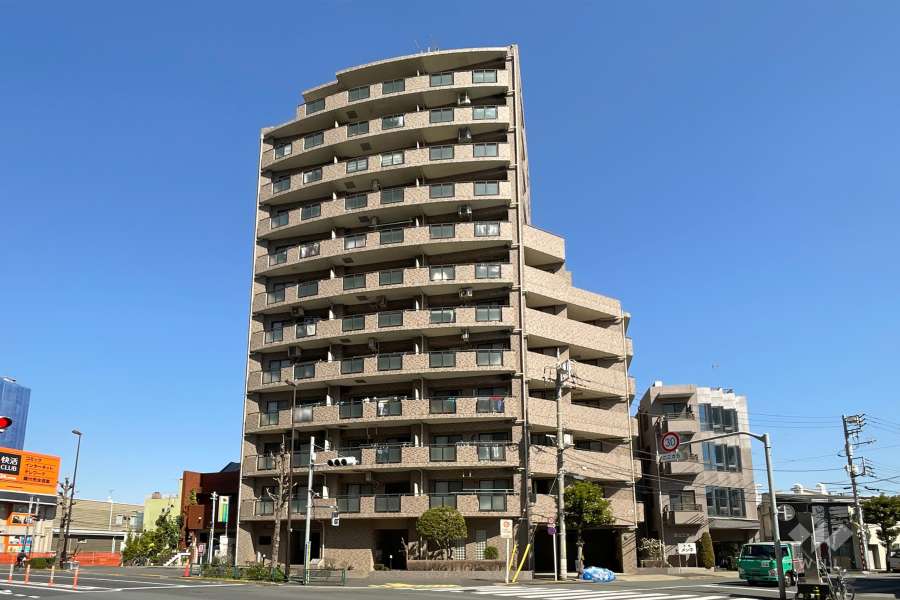 モリス千住曙町の外観（南側から）　