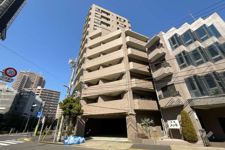 モリス千住曙町の外観（南東側から）　