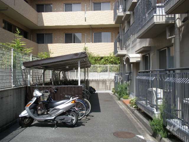 すぐ近くを流れる箕面川