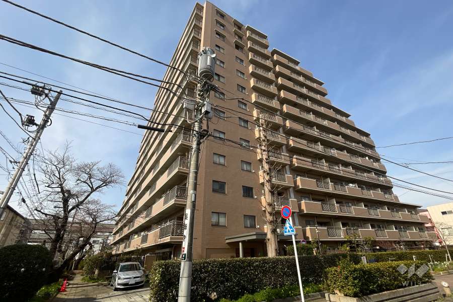 ヴィルヌーブガーデンズ綾瀬の外観（南西側から）