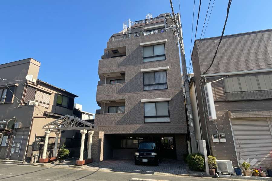 ユニオンパレス梅島の外観（南西側から）