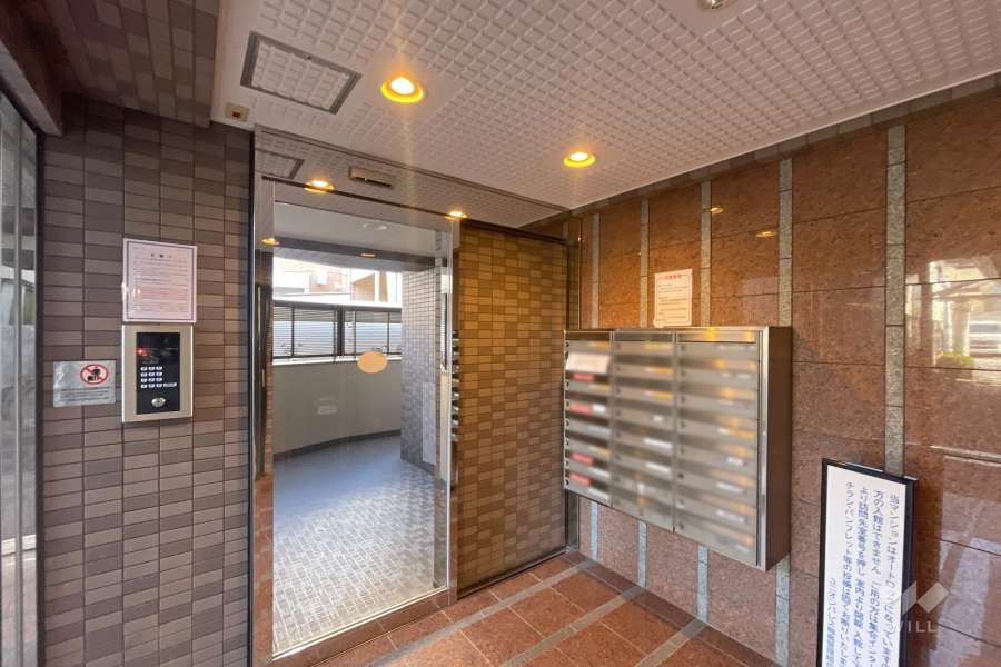 エントランス内オートロックと共用ポスト