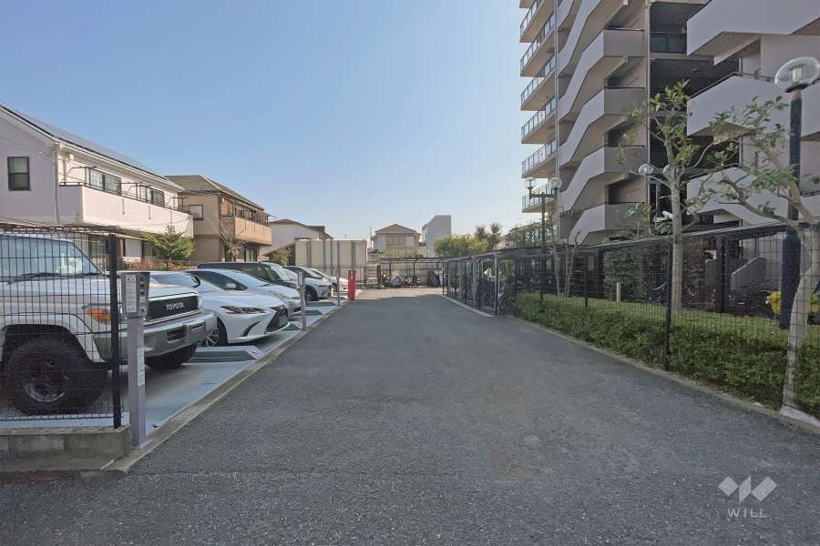 敷地内駐車場（屋外平面式）