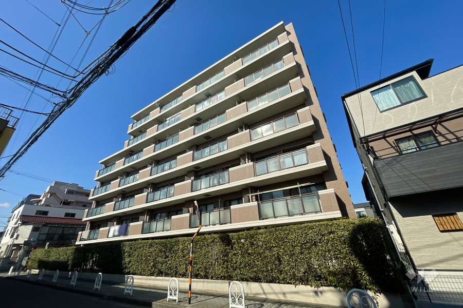 ファミール梅島の外観（南東側から）