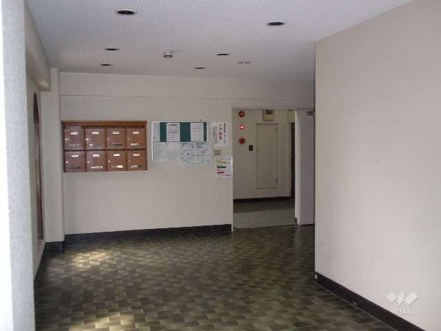 エントランス内