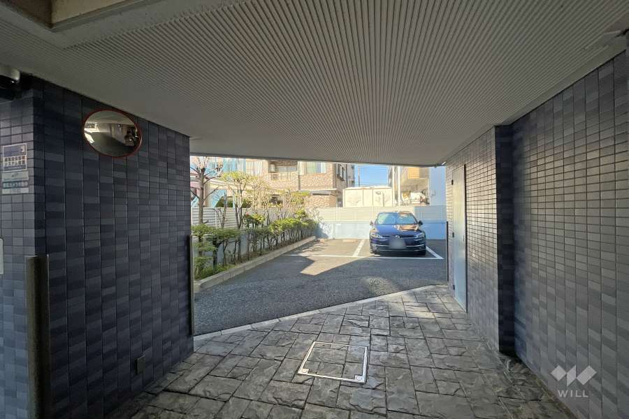 駐車場の出入り口