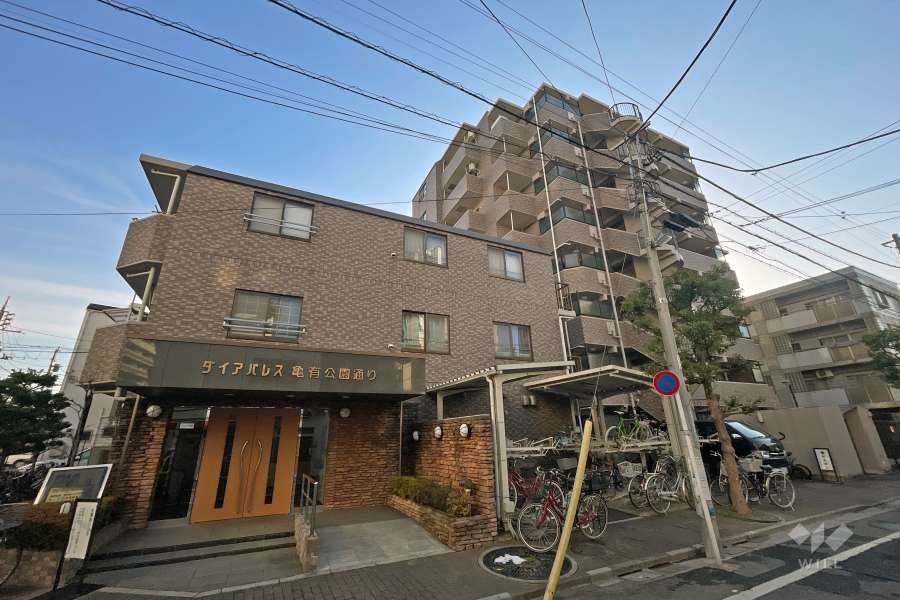 ダイアパレス亀有公園通りの外観（北東側から）