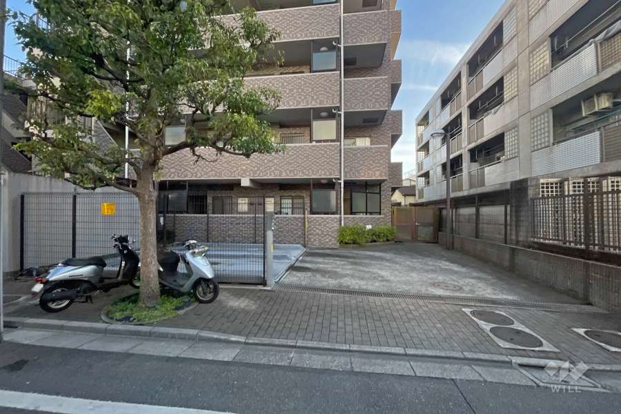 敷地内駐車場（屋外機械式）