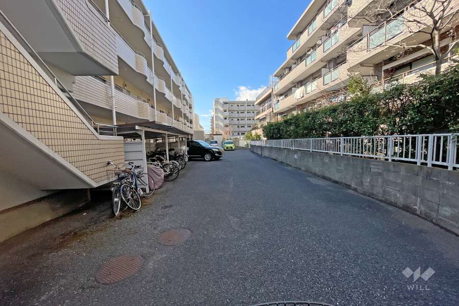 敷地内駐車場（屋外平面式）