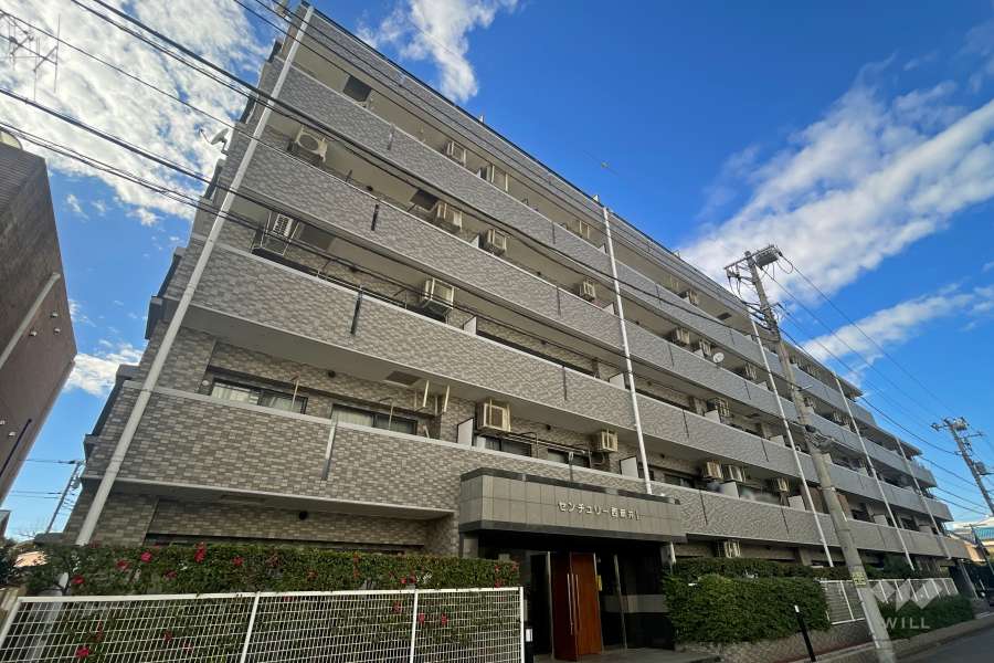 センチュリー西新井1の外観（南東側から）　