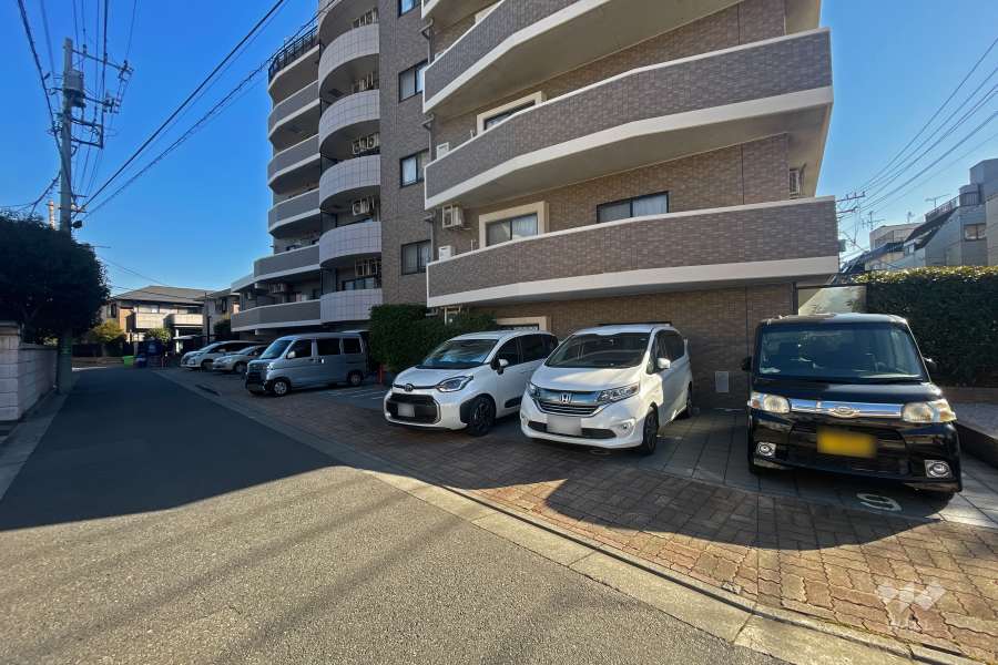 敷地内駐車場（屋外平面式）