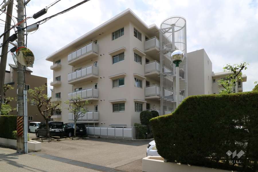 池田五月丘パークハイムの外観（北西側から）