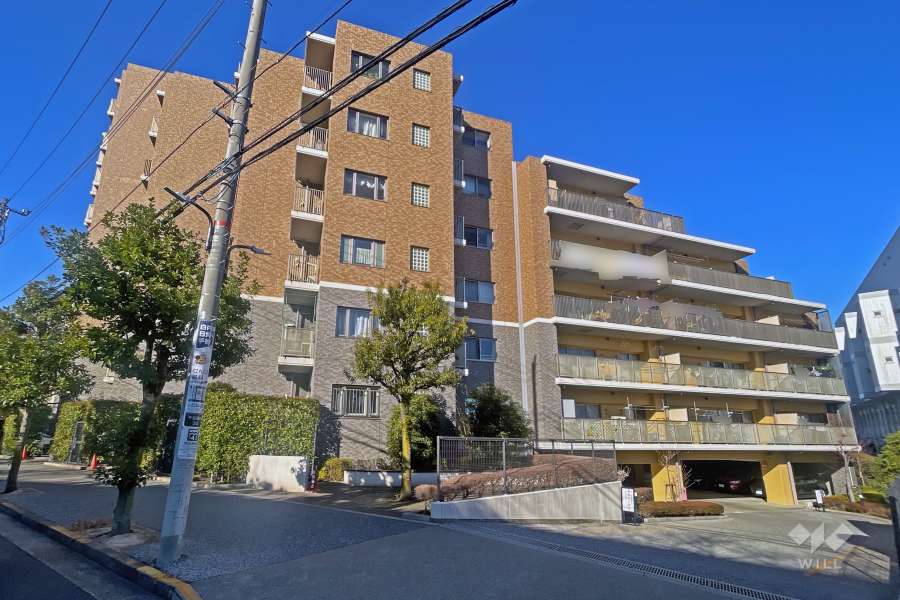 ジェイパーク北千住モナクレイスの外観（北東側から）