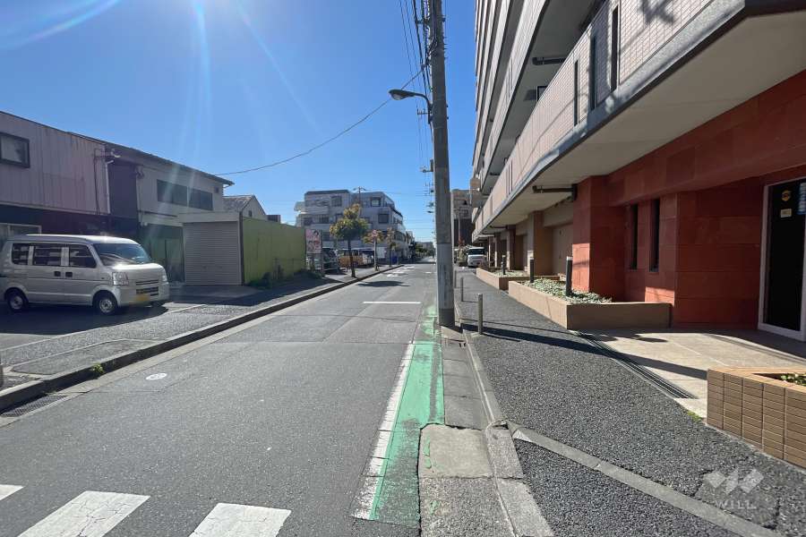 敷地東側の前面道路　