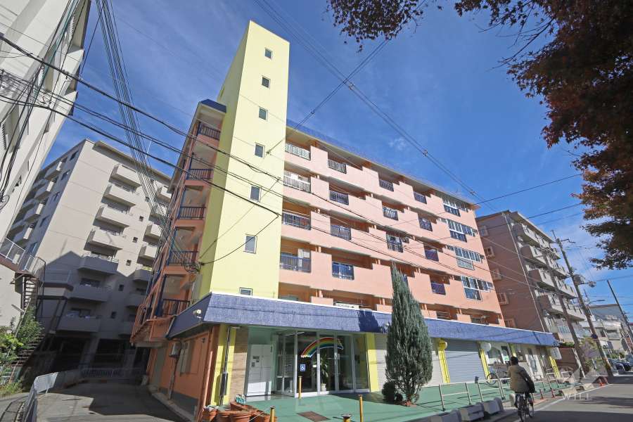 レインボーハイツの外観（南西側から）