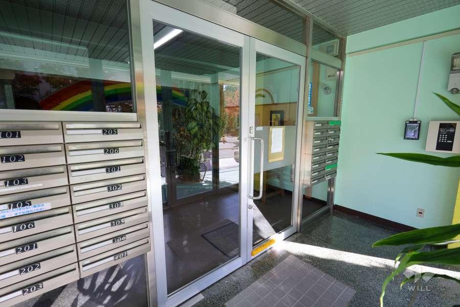 エントランスホール