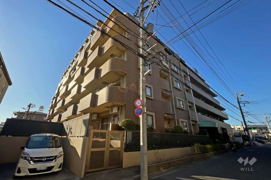 レクセルマンション五反野ビバーチェの外観（南東側から）