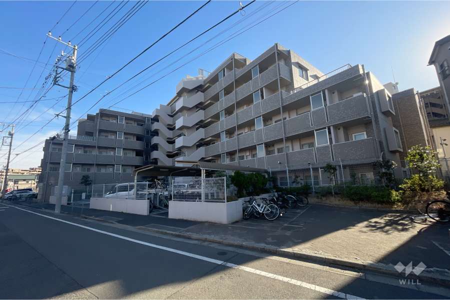 ディアレスト鹿浜の外観（北西側から）