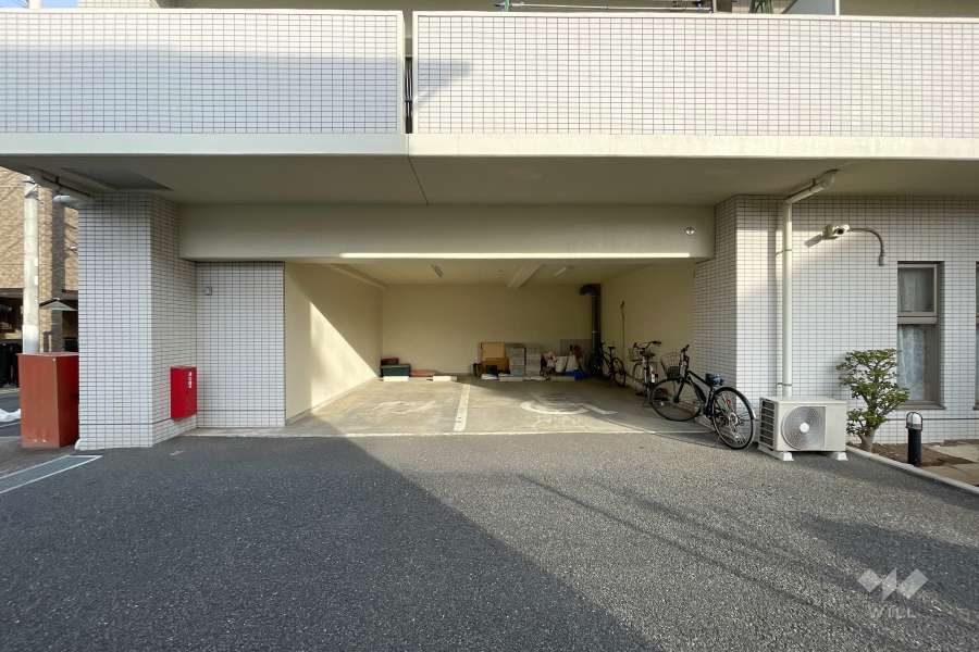 敷地内駐車場（屋内平面式）