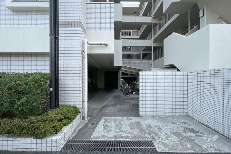 駐輪場の出入り口　