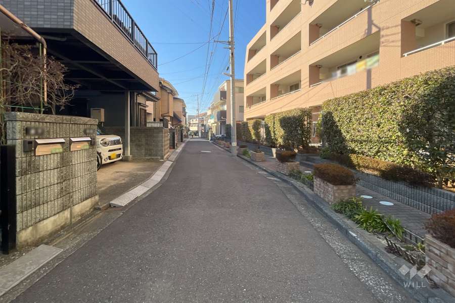 敷地南西側の前面道路　