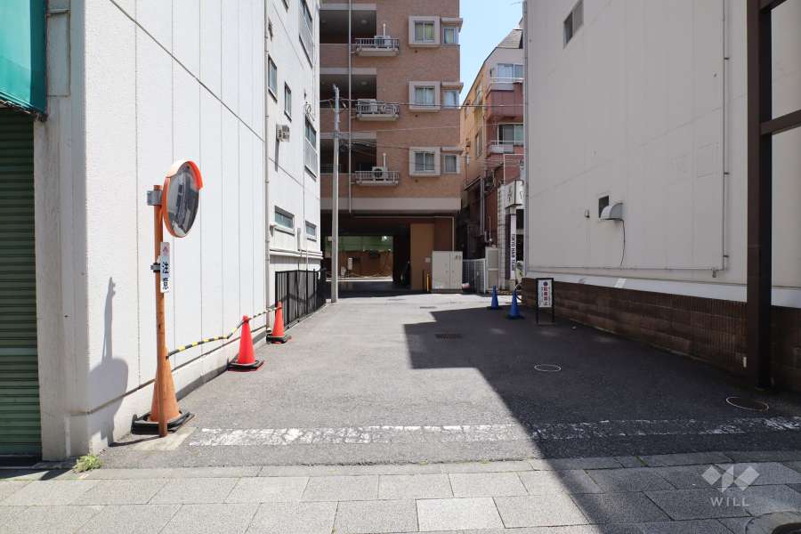 駐車場の出入口