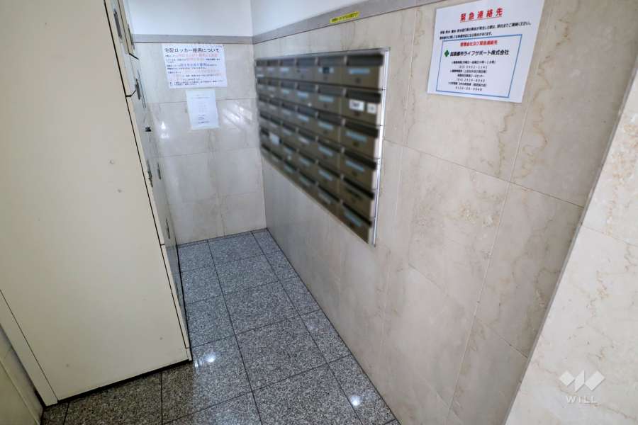 宅配ボックスと共用ポスト