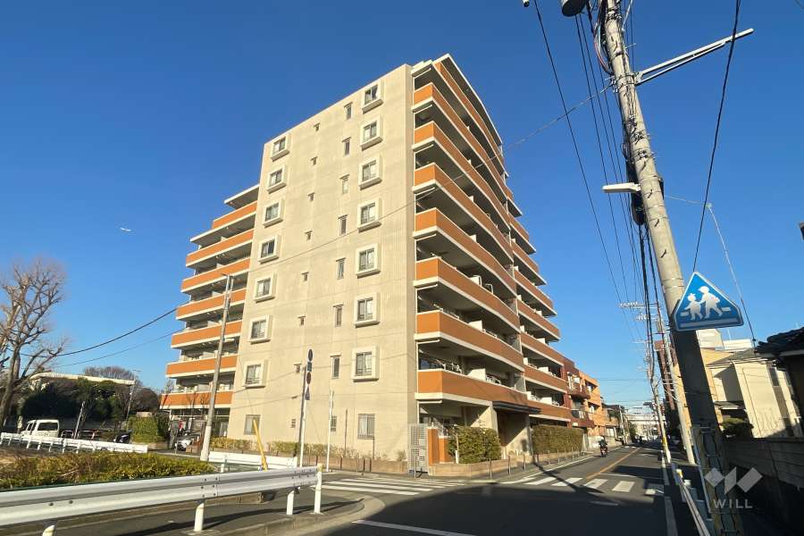 レーベンハイム西新井セレンティーレの外観（南西側から）