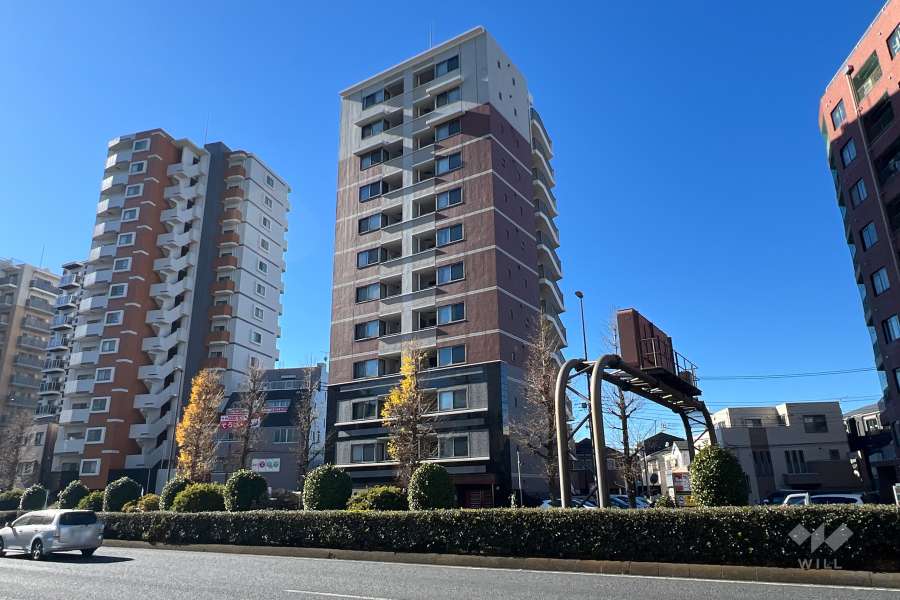 パテラスクエア北千住の外観（北東側から）