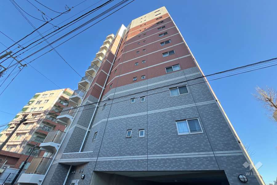 パテラスクエア北千住の外観（南西側から）