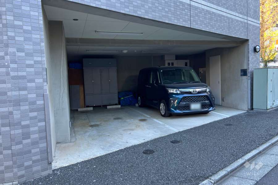 敷地内駐車場（屋内平面式）