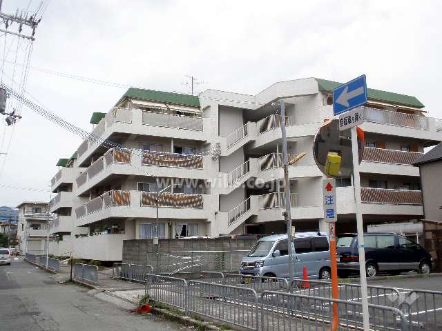 フルーレ石橋の外観（南西側から）