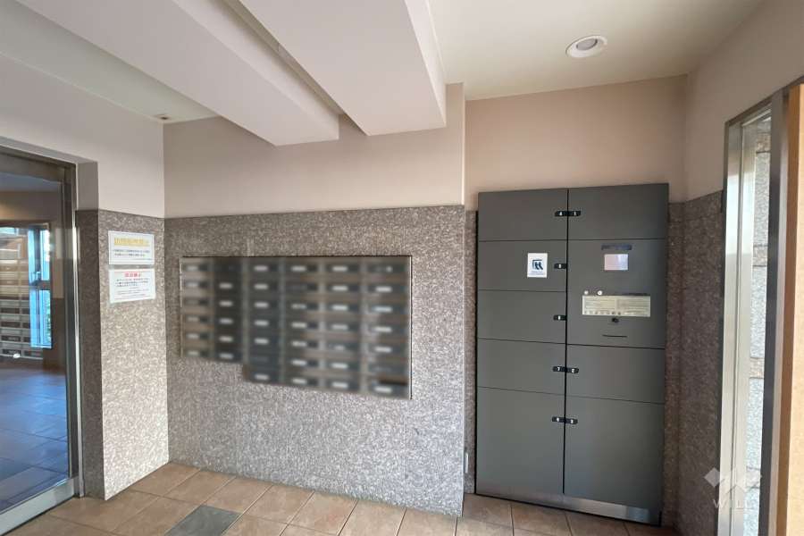 共用ポストと宅配ボックス