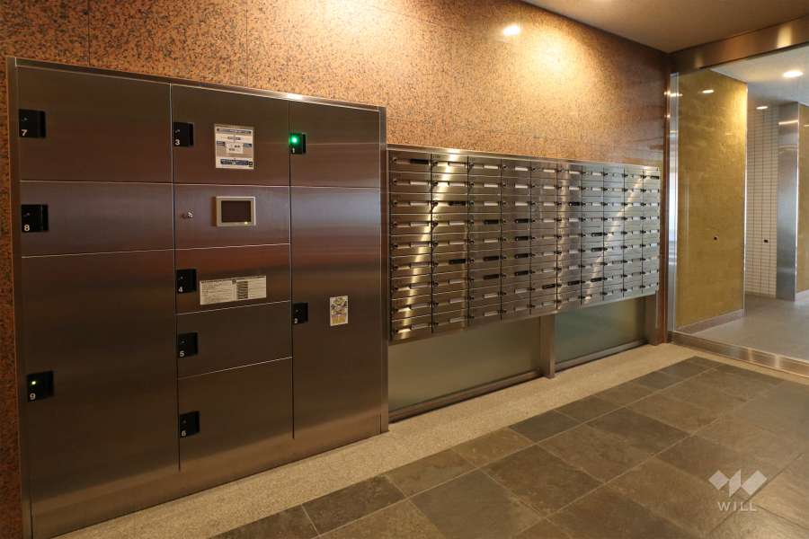 宅配ボックスと共用ポスト