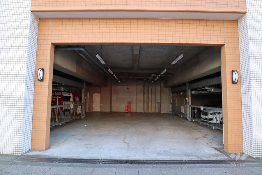 敷地内駐車場（屋内機械式）