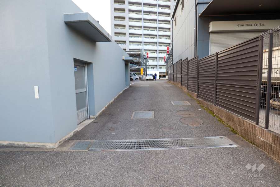 駐車場の出入口