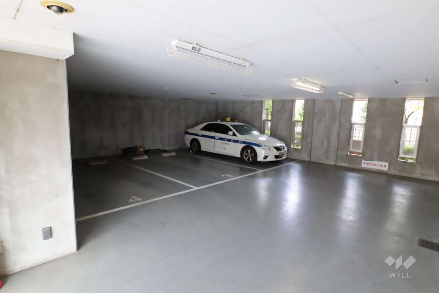敷地内駐車場（屋内平面式）